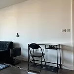 Charming & Cosy 2 Bed Apartment